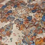 رومیزی مربع شانل طرح آبرنگی سنتی ایرانی - Image 3